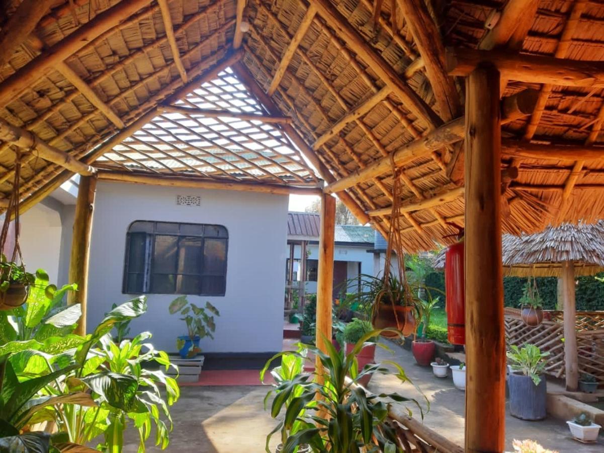 The Better Inn Μόσι Εξωτερικό φωτογραφία